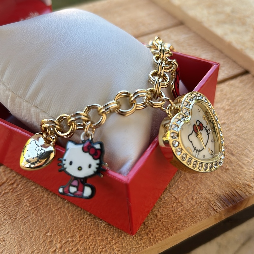 Hello Kitty Gold Chain Link Charms Bracelet Watch - Picture 6 of 14